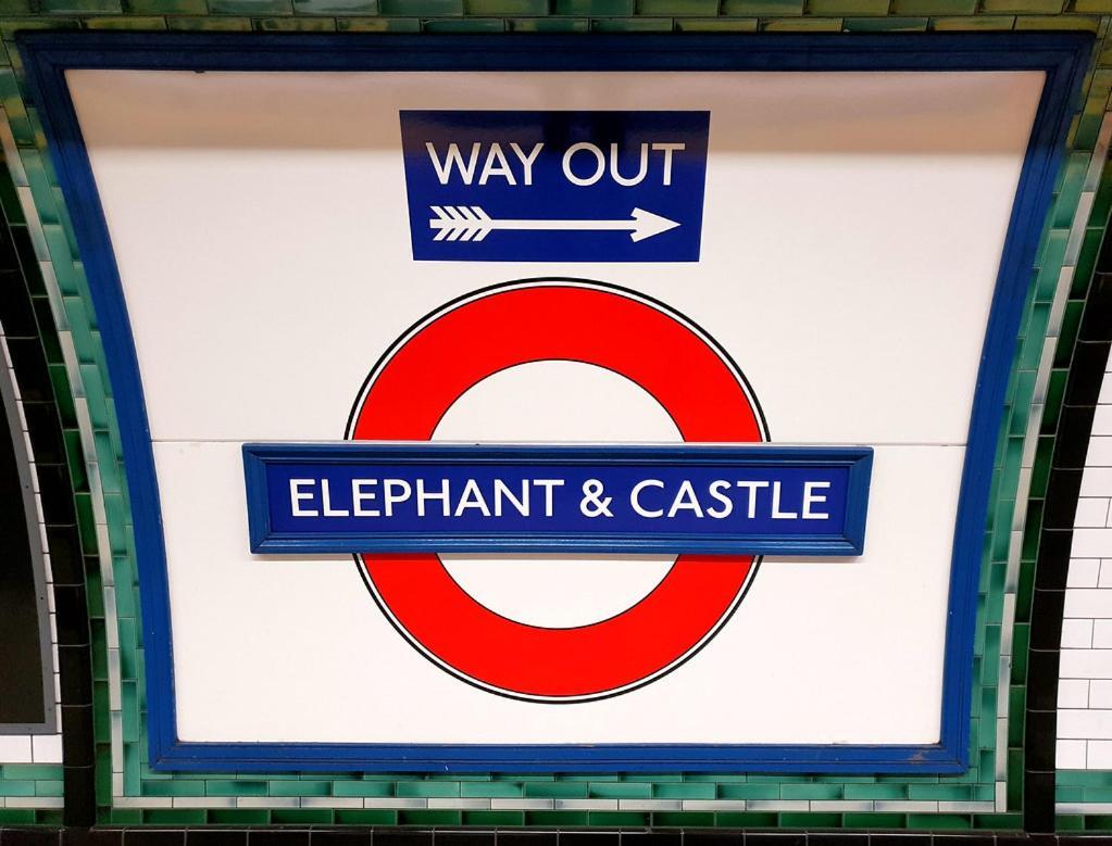 Apartment 20 Percent Off -promo Genius Offers-citycenter Londonbridge With Parking-wifi-sleeps7-4beds-netflix-family! *