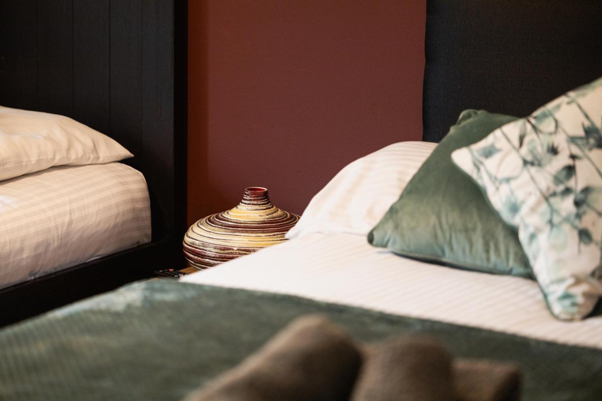 20 Percent Off -promo Genius Offers-citycenter Londonbridge With Parking-wifi-sleeps7-4beds-netflix-family! *