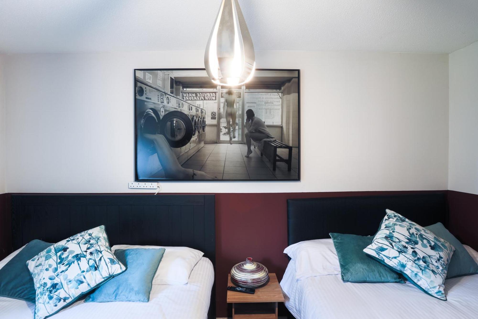 Apartment 20 Percent Off -promo Genius Offers-citycenter Londonbridge With Parking-wifi-sleeps7-4beds-netflix-family!