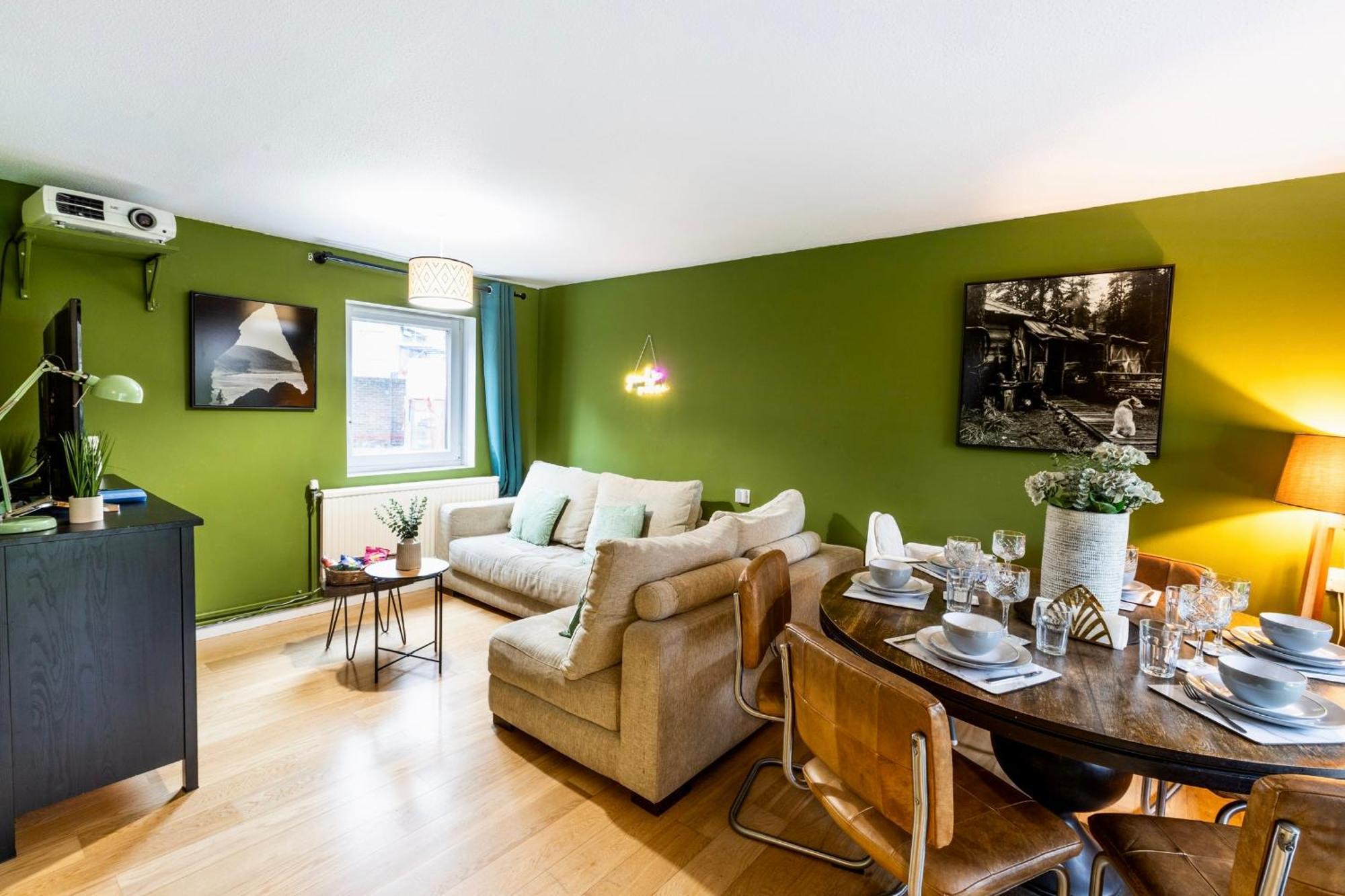 Apartment 20 Percent Off -promo Genius Offers-citycenter Londonbridge With Parking-wifi-sleeps7-4beds-netflix-family!