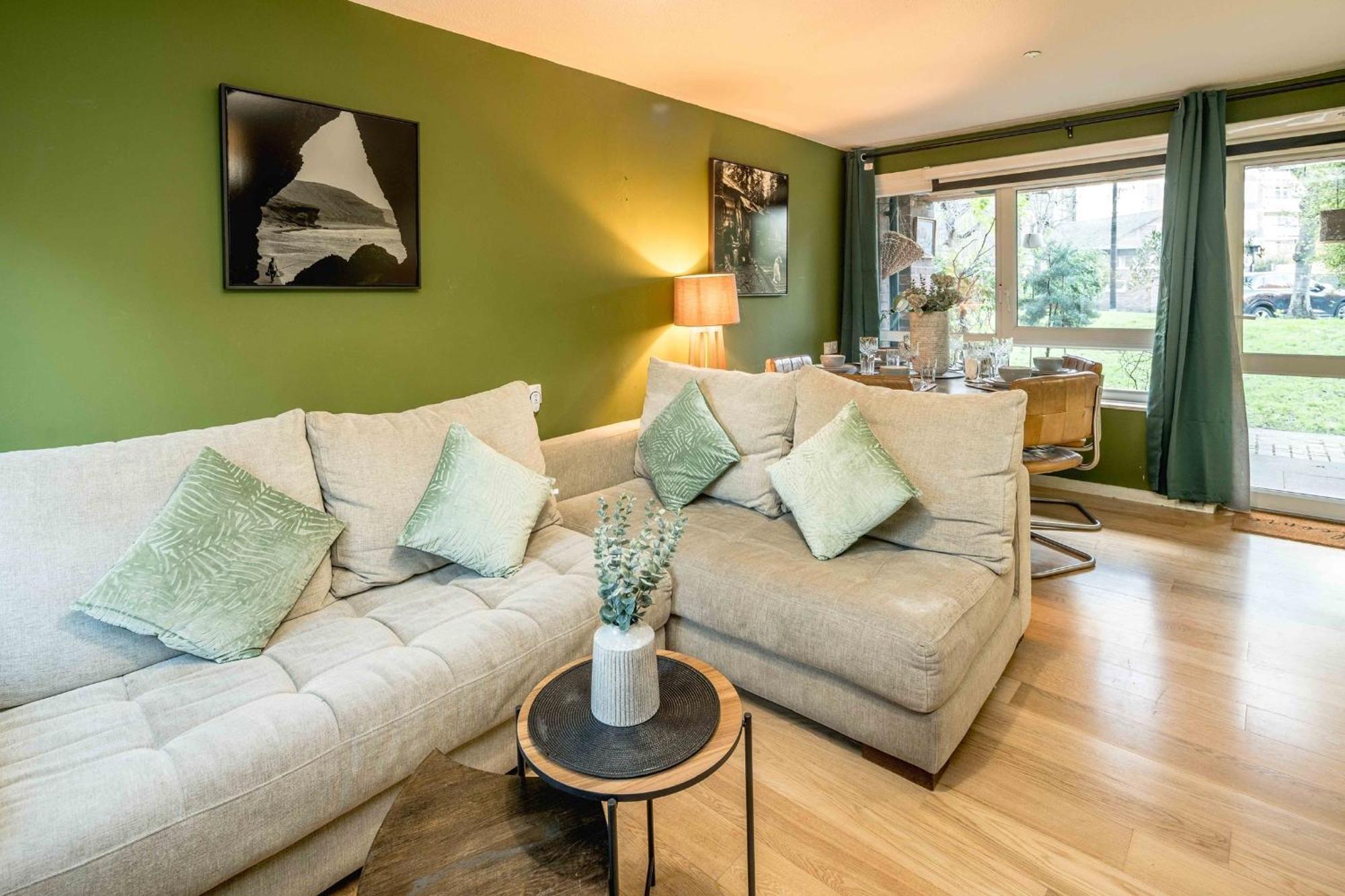 20 Percent Off -promo Genius Offers-citycenter Londonbridge With Parking-wifi-sleeps7-4beds-netflix-family! London